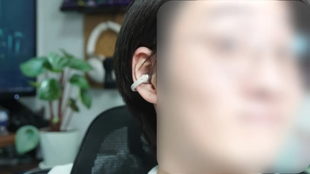 Shokz OpenDots ONEを装着