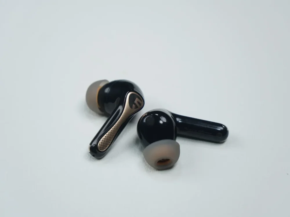 外観ｰイヤホンｰドライバー部分