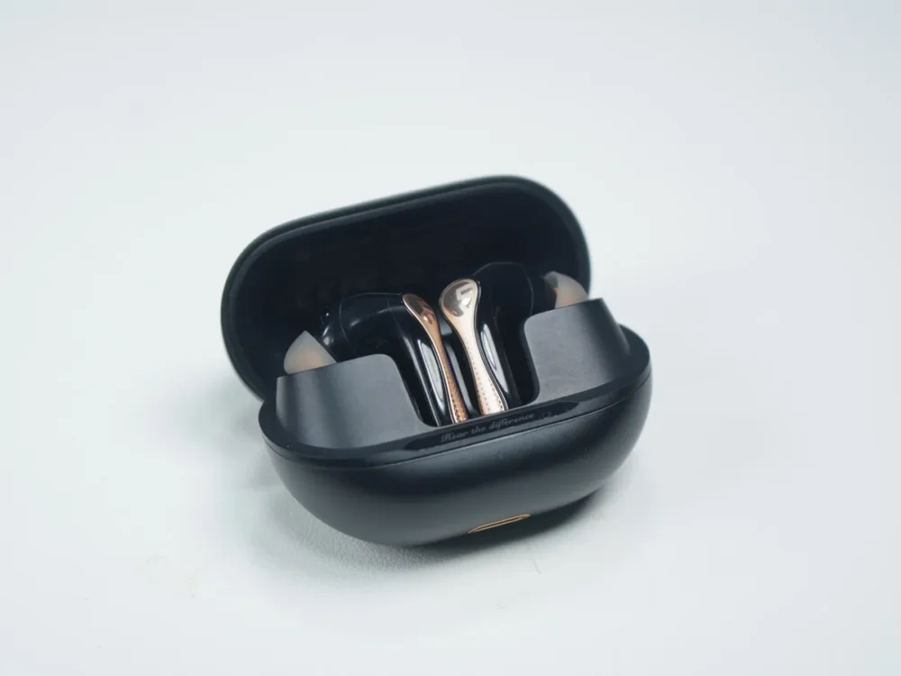 外観ｰケース-斜め