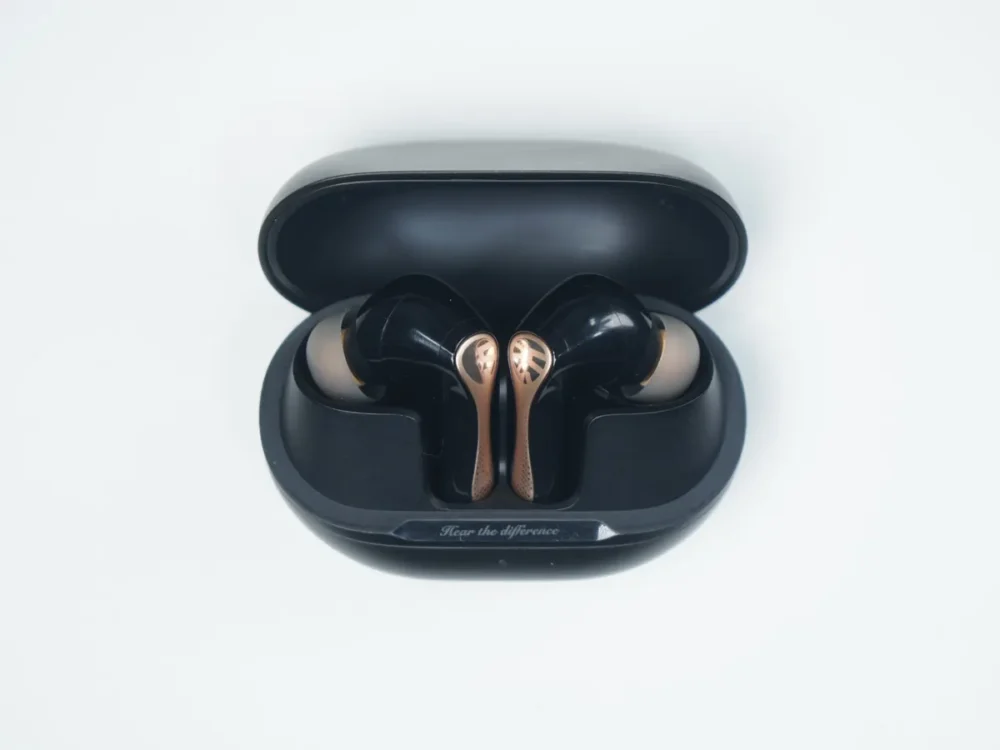 外観ｰケース-俯瞰-蓋開け