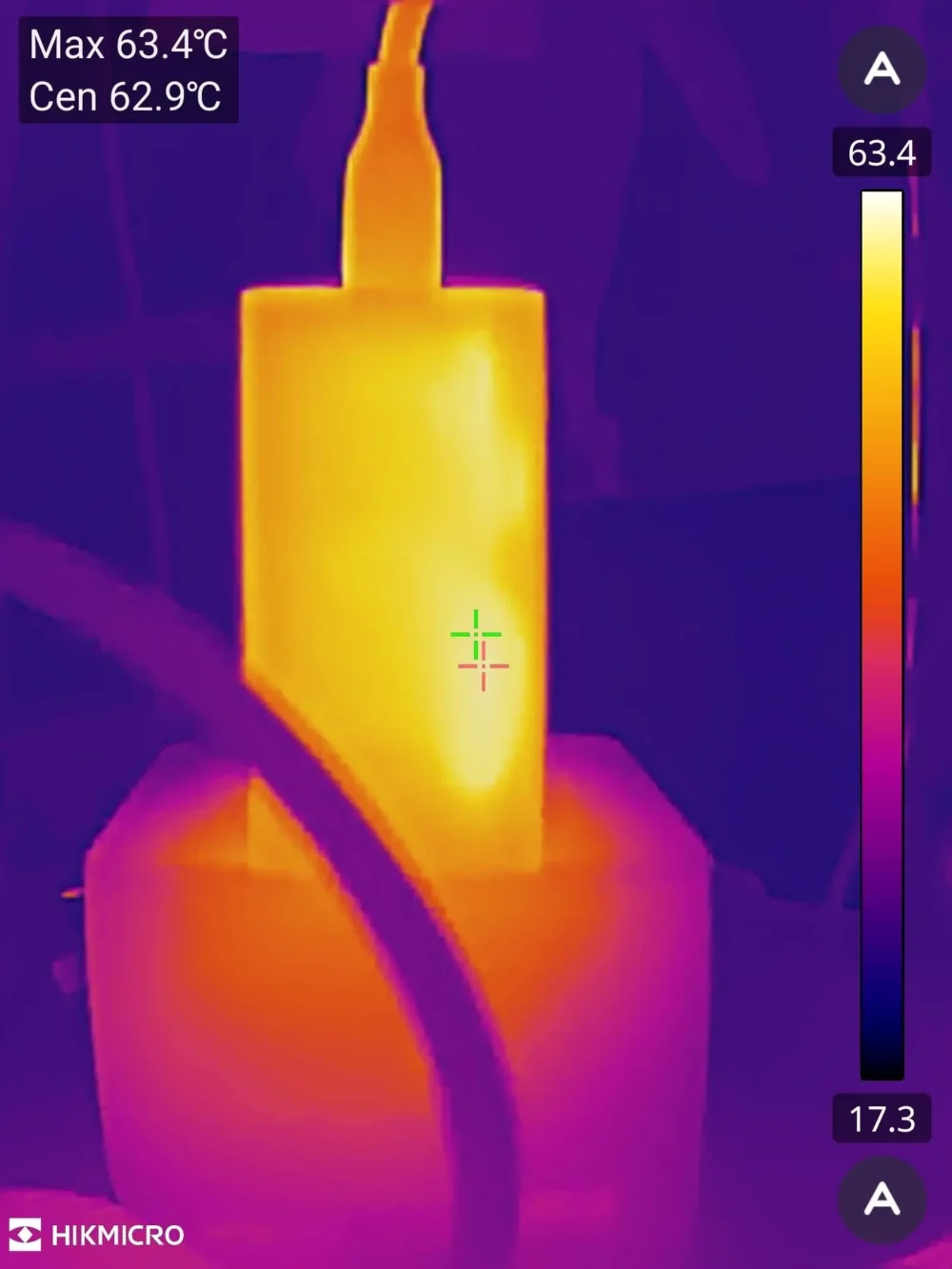 Xiaomi Pad 6s Proを充電した際の開始30分後の表面温度