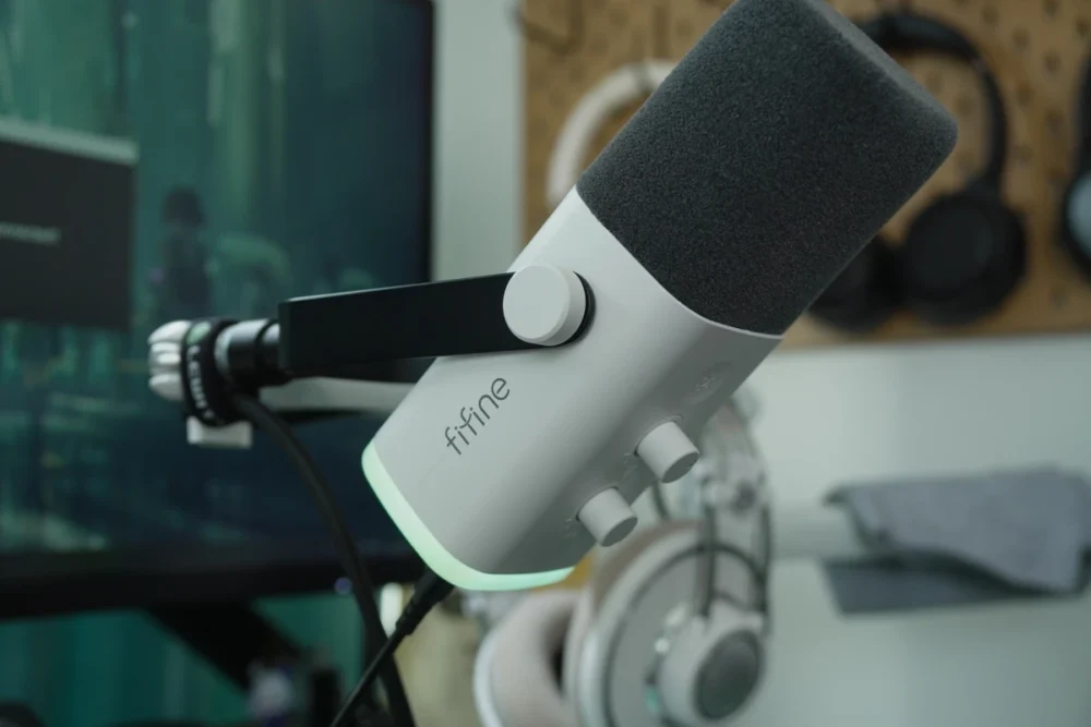 FIFINE AM8のライティング部分