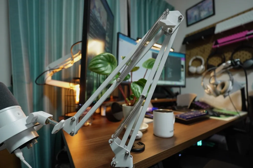 アームの関節部分