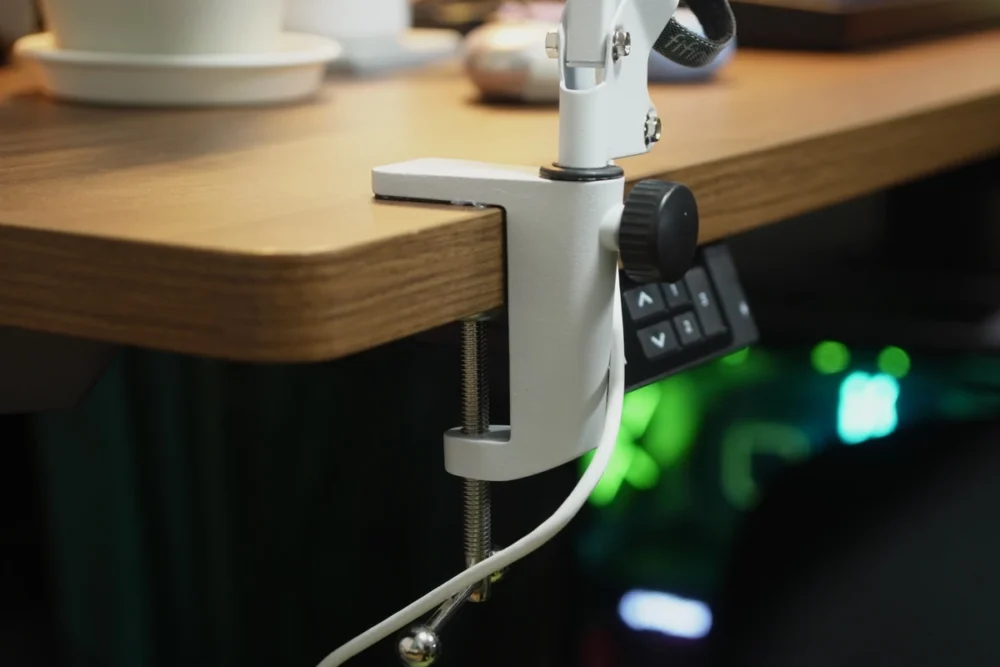 アームの取り付け方法