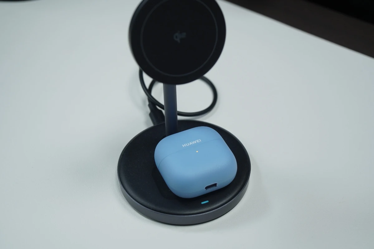 ワイヤレス充電に対応