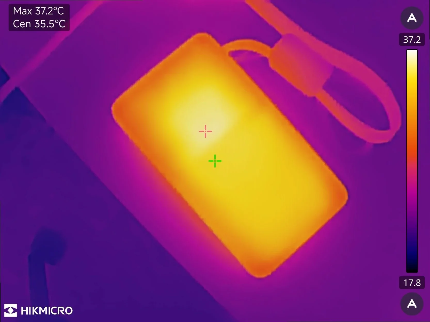 Galaxy端末を充電した際の30分後の表面温度
