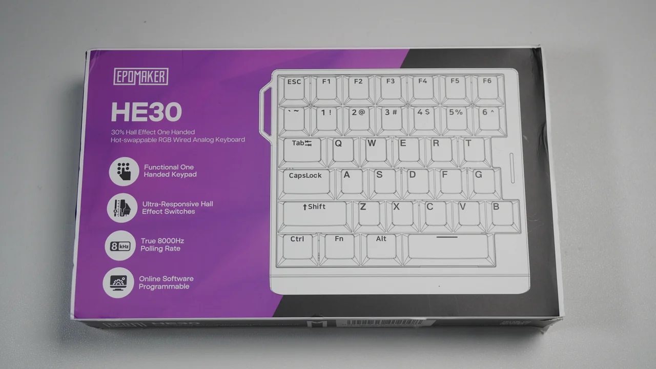 EPOMAKER HE30の外箱パッケージ正面