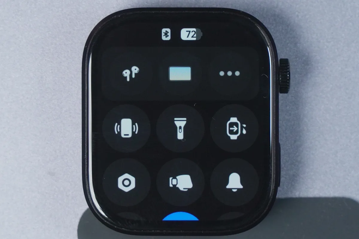 Redmi Watch 6のコントロールセンター画面(イヤホン・ライト・マナーモードなど)