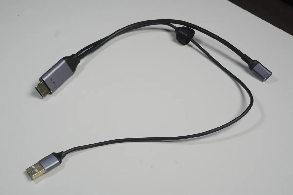 VITURE Luma UltraをデスクトップPCに繋ぐHDMI＋USB-A to USB-C変換アダプター