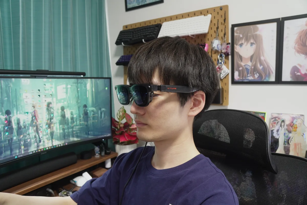 VITURE Luma Ultraを装着した斜めの様子