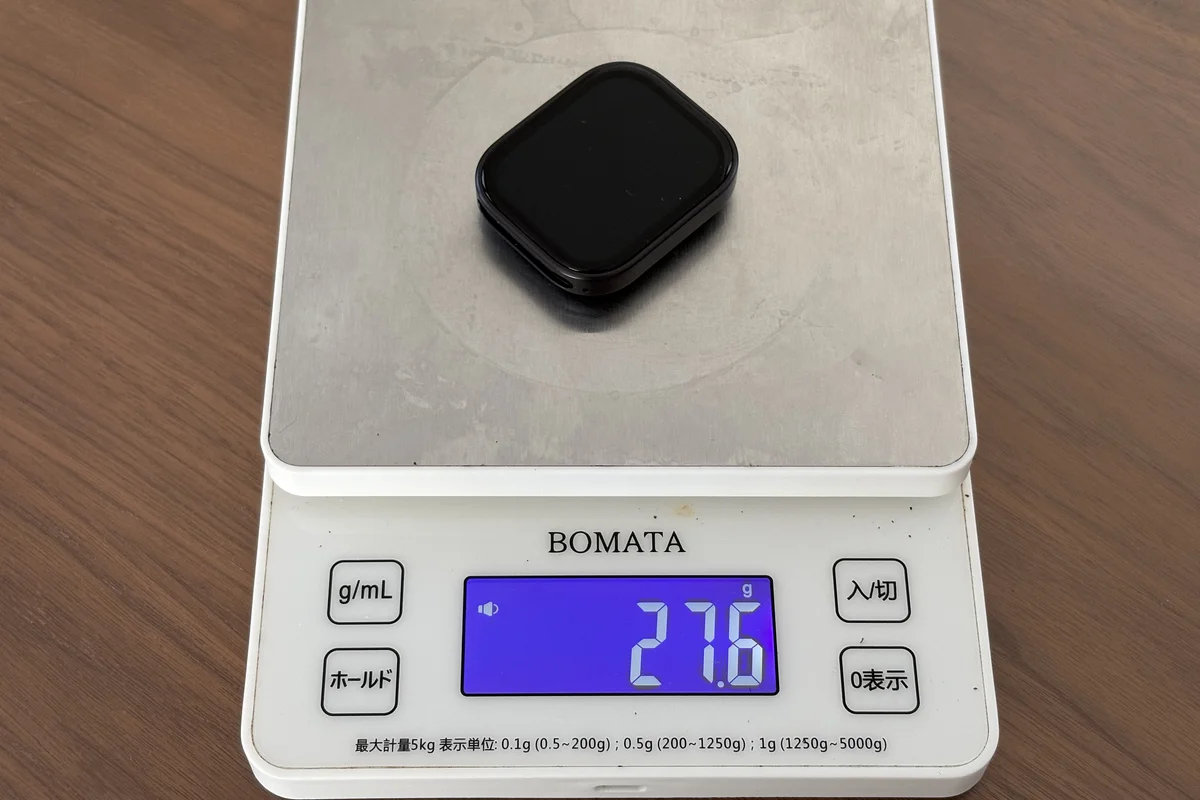 Redmi Watch 6 Lite本体の重さをはかりで測った写真(27.6g)